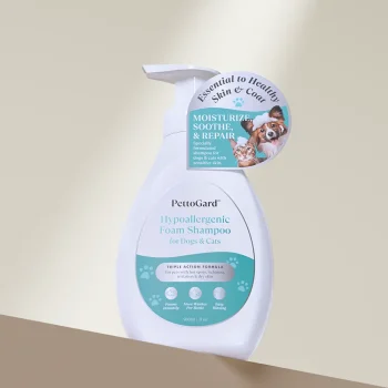 PettoGard Hypoallergenic Foam Shampoo for Dogs & Cats